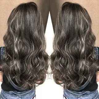 ロング カラー 井上 一平のヘアスタイル