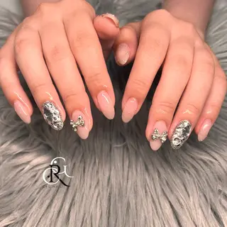 ミディアム CRGNAIL EMIRIのネイルデザイン
