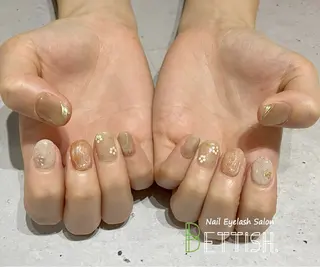 ネイル BETTISH. KUMIKO☺︎︎のネイルデザイン