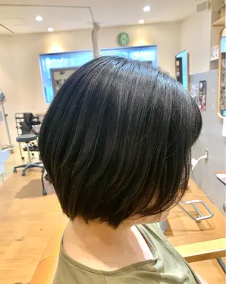 ショート 秋野 遥のヘアスタイル