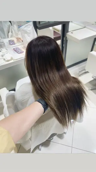 ロング カラー 🫧髪質改善・美髪 艶髪🫧ニタ シンゴのヘアスタイル