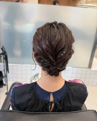 ミディアム ヘアアレンジ 縮毛矯正+モテカラー 🎀✨MIHOのヘアスタイル