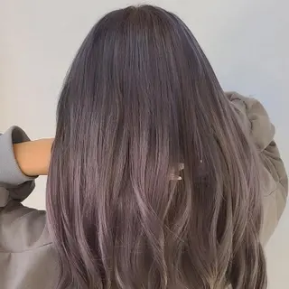 ロング 西田 理沙のヘアスタイル