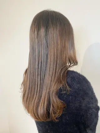 セミロング カラー KIZU 髪質改善 オカルト怪談のヘアスタイル