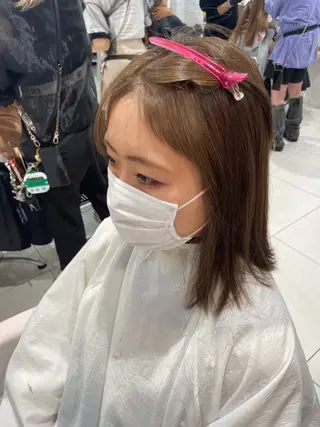 セミロング nuu 栄所属・🧸SAKI🎀 韓国レイヤーのヘアスタイル