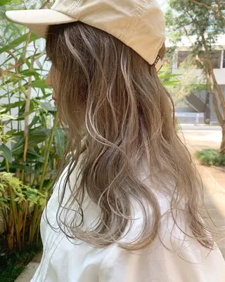 セミロング 透明感/オリーブ/ グレージュ/YUKAのヘアスタイル