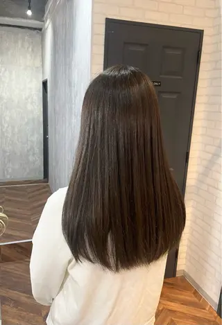 セミロング カラー 詩乃🎀ピンク 暖色系🫧レイヤーのヘアスタイル