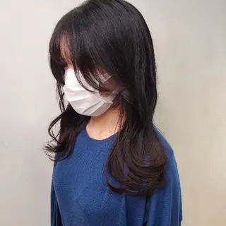 セミロング 韓国レイヤー　 suzuのヘアスタイル