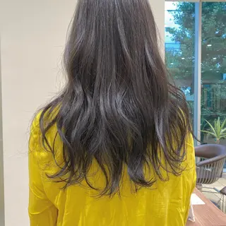 ロング カラー パーマ ヘアアレンジ メンズ キッズ ネイル マツエク・マツパ モリモト サナのヘアスタイル