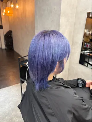 ショート カラー 藤井 悠希のヘアスタイル