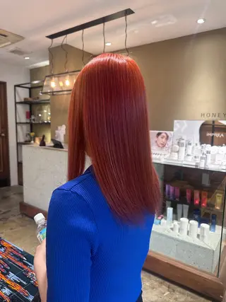 カラー YUI/レイヤー/ ハッシュカットのヘアスタイル