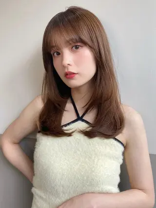 ミディアム カラー Zina福岡天神店 艶髪/レイヤー/小顔のヘアスタイル