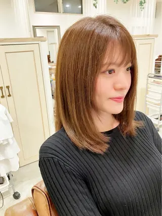 ミディアム adorableはなみずき店所属・唯一無二の曲がる 縮毛矯正 小林のヘアスタイル