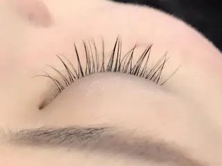 マツエク・マツパ 岡田詩織 MODE Ks松原店のヘアスタイル