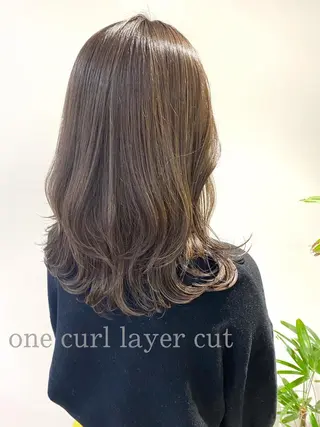 セミロング カラー clomus所属・YUKA艶髪 🌸寛ぎ部屋のヘアスタイル