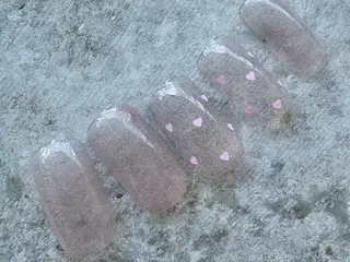 ネイル 黒須莉奈 IRYのネイルデザイン