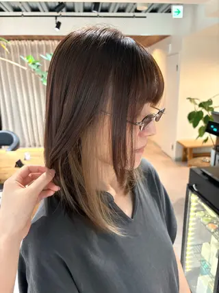 カラー aina / n.w.hのヘアスタイル