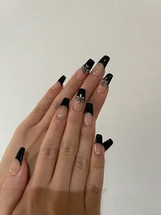 ネイル 8113 海外/y2k/韓国のネイルデザイン