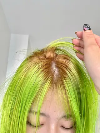 カラー 🎀ボブ＋ハイトーン シュカ👶🏻のヘアスタイル