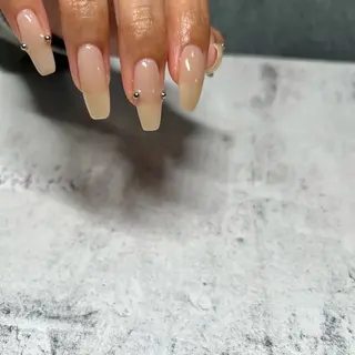 ロング 渋谷 Laugh 8301のネイルデザイン