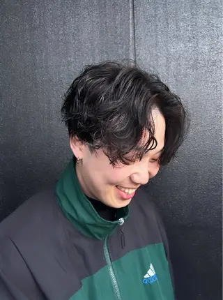 メンズ メンズ特化美容師👾 チカのヘアスタイル