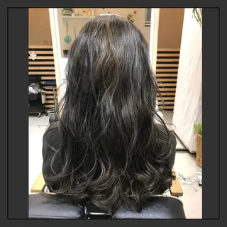 ロング カラー 大久保 隆蔵のヘアスタイル