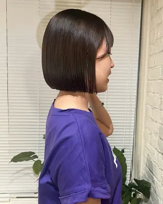 カラー UNBIRTHDAY Erenaのヘアスタイル