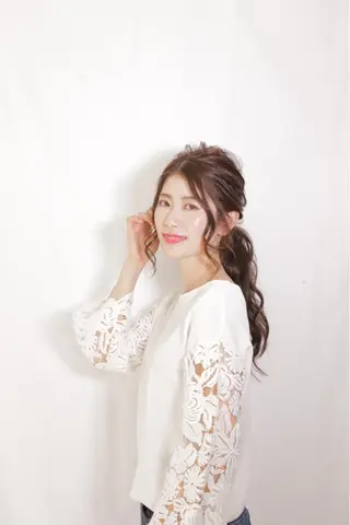 ロング laera 佐藤のヘアスタイル