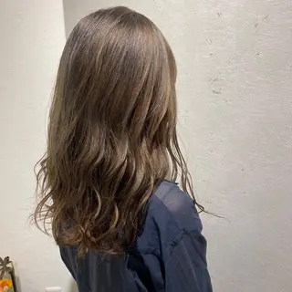ロング やまぐち まりんのヘアスタイル