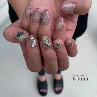 ネイル マツエク・マツパ アイブロウ beautyroom Naturaのネイルデザイン