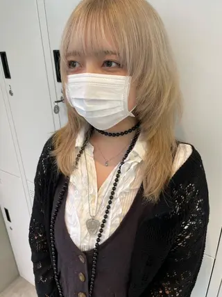 セミロング カラー ivy所属・🦋うる艶透明感ヘア 今井達也のヘアスタイル