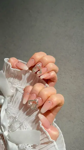 ネイル I-nailロング /ワンホン/キラキラのネイルデザイン