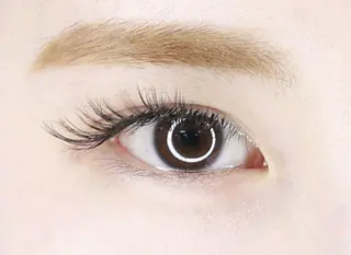 カラー ネイル マツエク・マツパ LEVIJU hair所属・韓国ヘア🕊村上 ののこ🕊のヘアスタイル