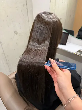 ロング 黒木日那/髪質改善/ 京橋/縮毛矯正のヘアスタイル