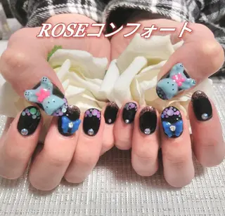 ネイル エステとネイル ローズコンフォートのネイルデザイン
