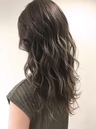 セミロング Noe心斎橋所属・Noe心斎橋 堀田 朋宏のヘアスタイル