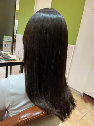 ロング 透け感カラー🌿 小島 りなのヘアスタイル