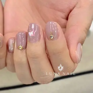 ネイル アトリエ　ミモザ所属・いまむら あかりのネイルデザイン