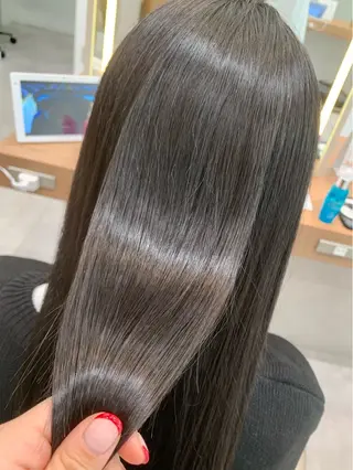 高麗邉 莉央のヘアスタイル