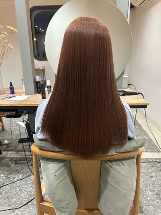 ロング カラー 亀井 結夏のヘアスタイル