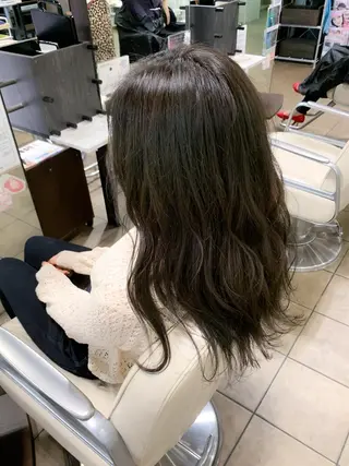 セミロング カラー Uni.所属・地毛風ストレート/ 髪質改善/榎本流行のヘアスタイル