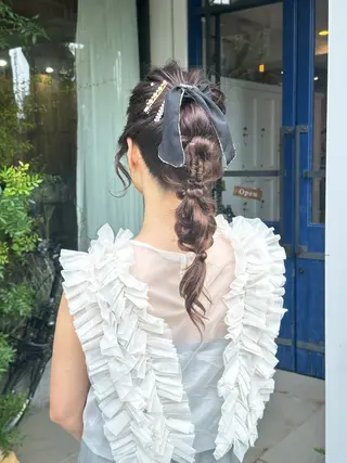 ロング 山之内匠/艶カラー/ ハイトーン/ブリーチのヘアスタイル