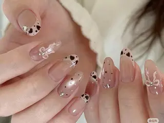 ネイル Queenie 🦋のネイルデザイン