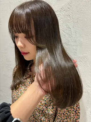 ロング カラー サソウ ユリエ🥥のヘアスタイル