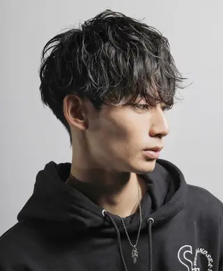 ミディアム 海老澤 玲二のヘアスタイル