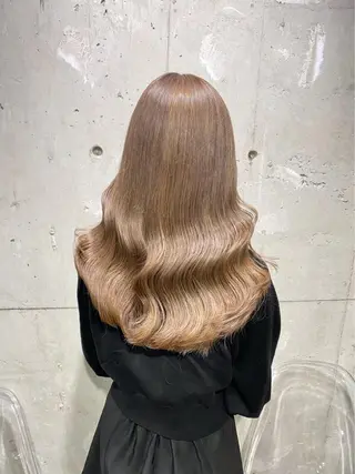 セミロング 艶カラー の達人のヘアスタイル