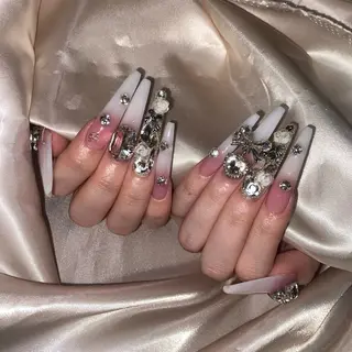 ネイル la vie  Luire所属・la vie Luire ｱｽｶのネイルデザイン