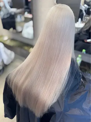 ロング カラー 紬/enne/ブリー チ/ハイトーンのヘアスタイル