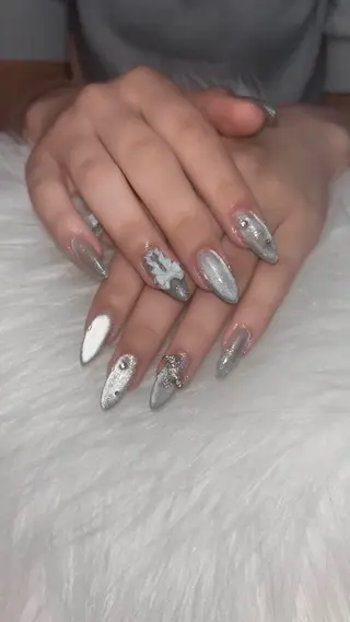 ネイル 名古屋ワンホンネイル 沙理亜のネイルデザイン