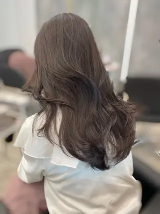 ロング ムラ修正ブリーチ 山田眞之介のヘアスタイル